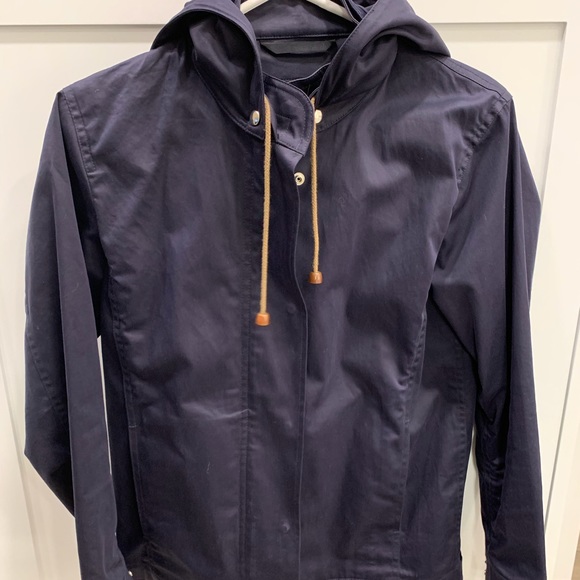 Babaton rain jacket! - Picture 2 of 4